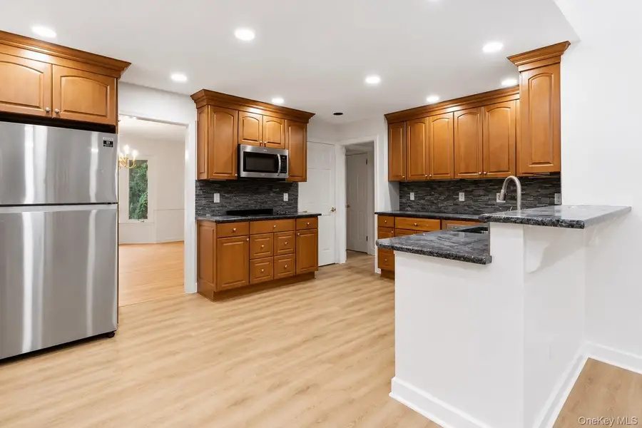 83 Shore Road, Mount Sinai, NY 11766 - #2