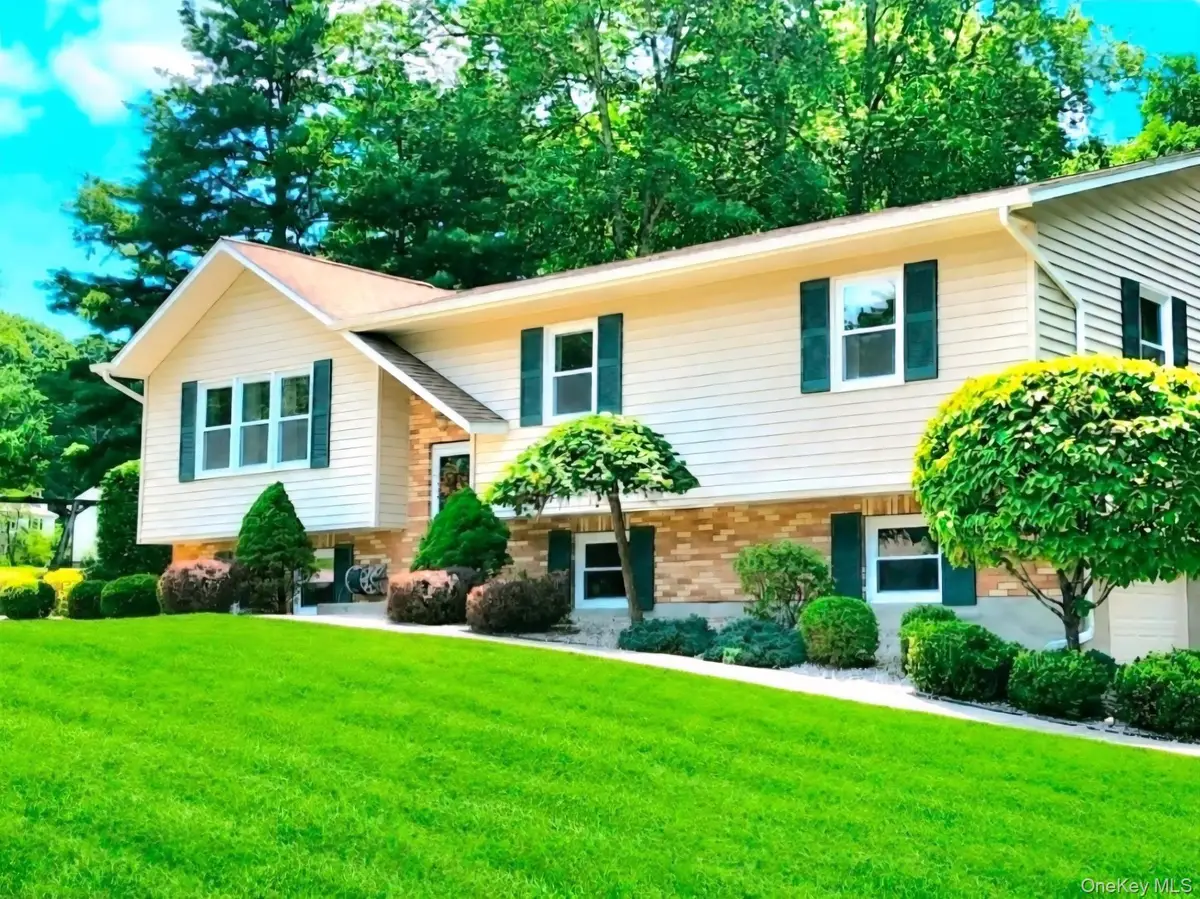 4 Tanglewood Lane, Poughkeepsie, NY 12603 - #1