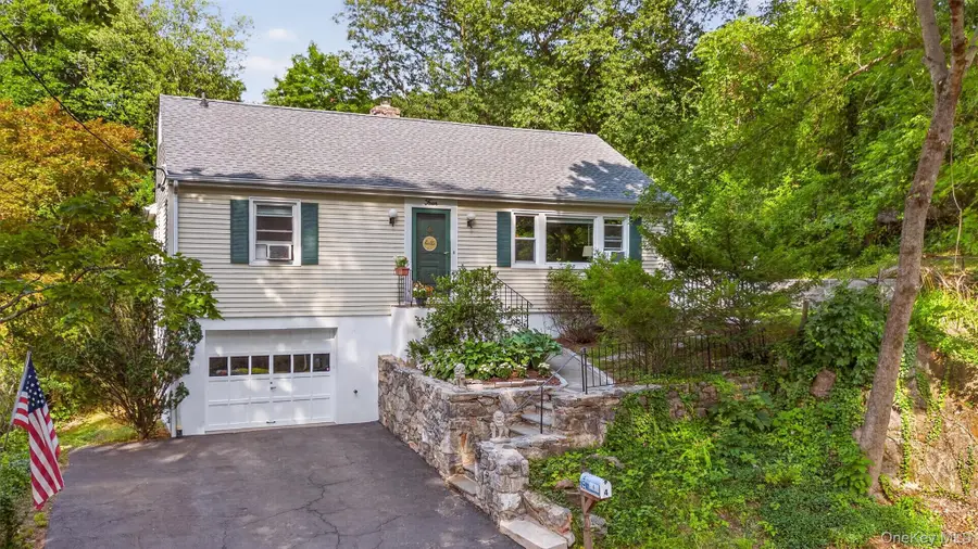 4 Denim Place, White Plains, NY 10603 - #3