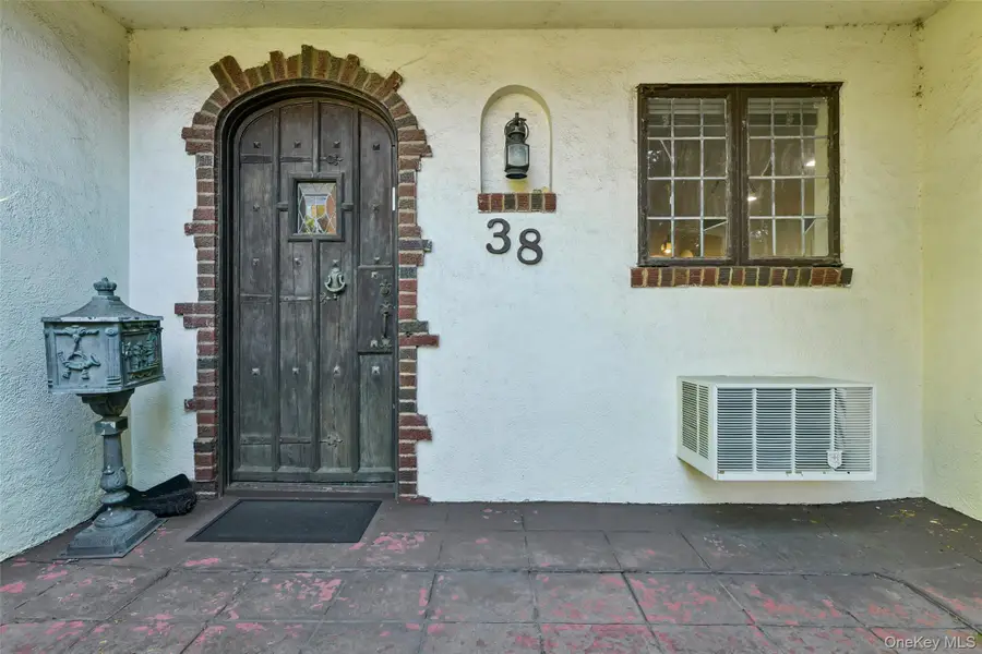 38 Cedarhurst Avenue, Cedarhurst, NY 11516 - #3