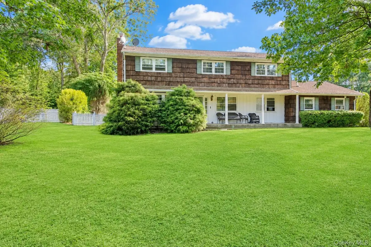 12 Princeton Drive, Dix Hills, NY 11746 - #1