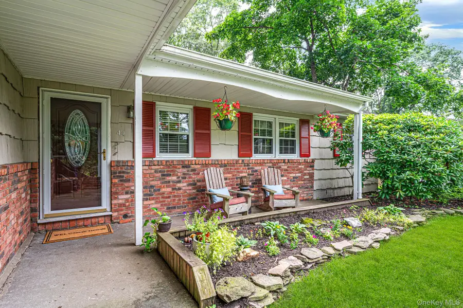 44 Winslow Lane, Smithtown, NY 11787 - #2