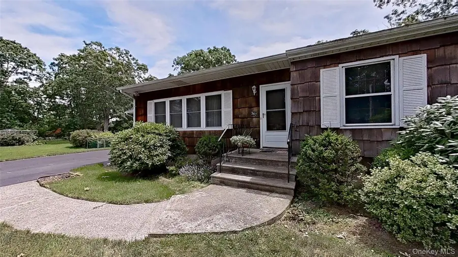 347 Miller Place Road, Miller Place, NY 11764 - #3