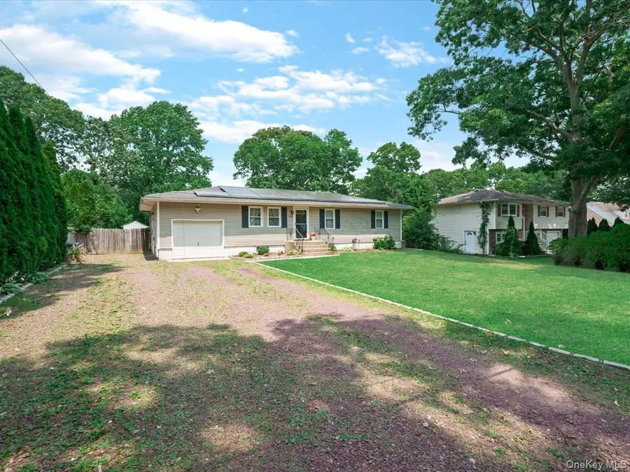 269 Carleton Drive E, Shirley, NY 11967 - #2