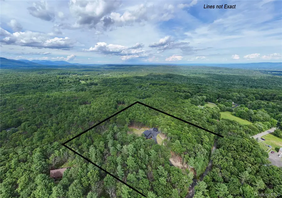 26 Victoria Lane, Kerhonkson, NY 12446 - #3