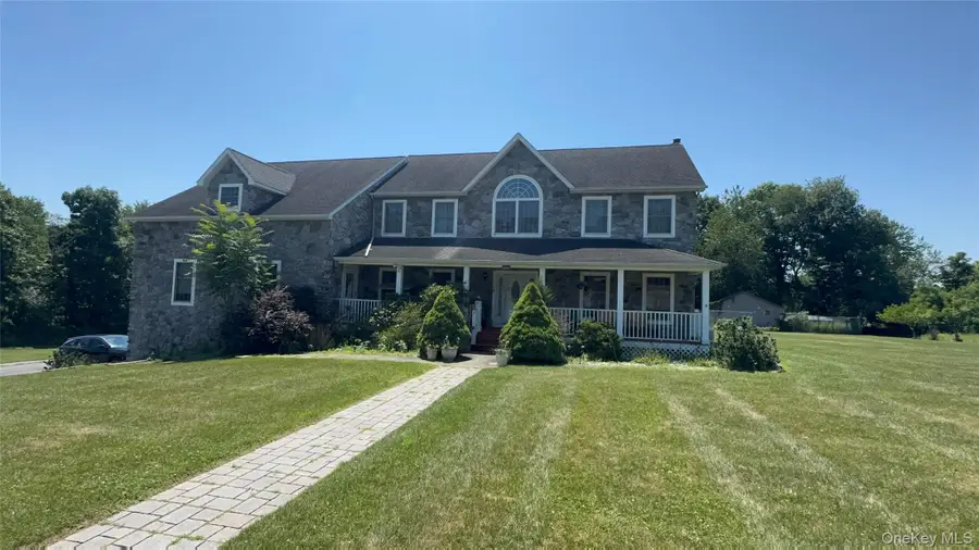 10 Willys Court, Rock Tavern, NY 12575 - #2