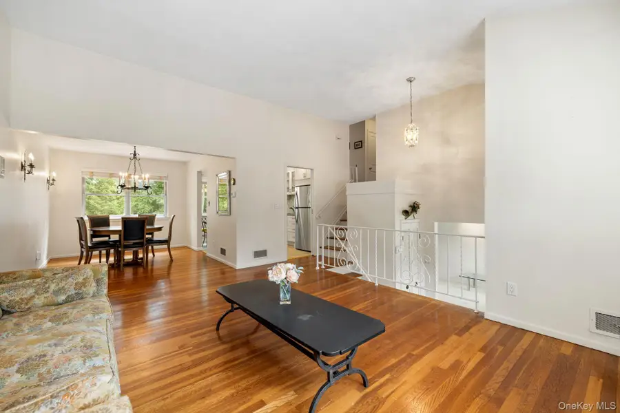 28 Stratford Place, New City, NY 10956 - #2