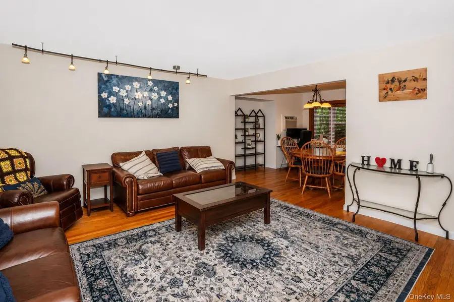 280 Van Cott Avenue, Farmingdale, NY 11735 - #3