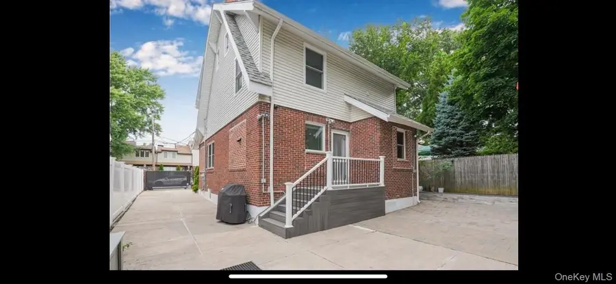 18 7 Street, Staten Island, NY 10306 - #2
