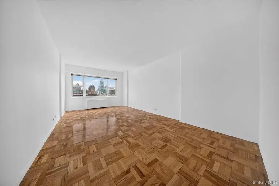 60 E 8th Street #18G, Manhattan, NY 10003 - #3