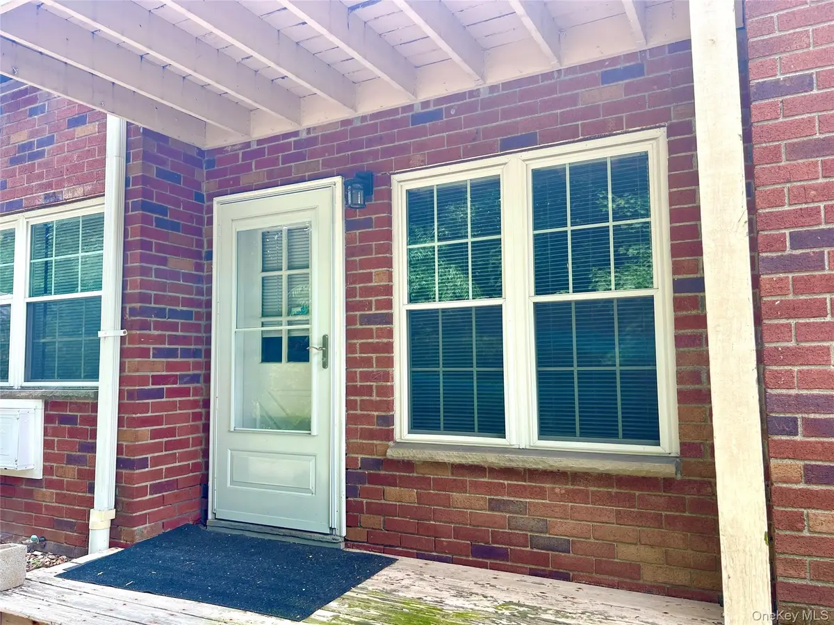 4 Colonial Road #100, Beacon, NY 12508 - #1
