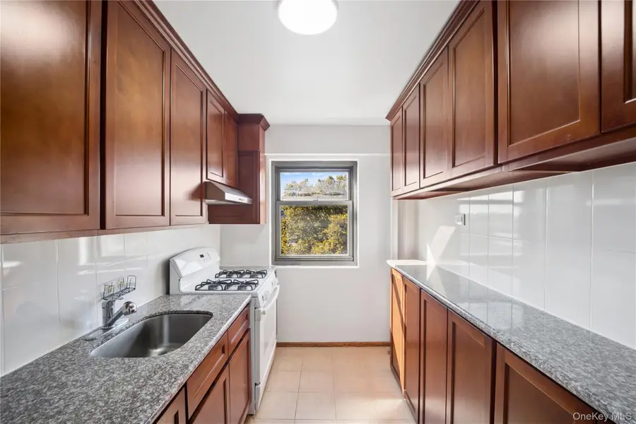 21-55 34th Avenue #9B, Astoria, NY 11106 - #2