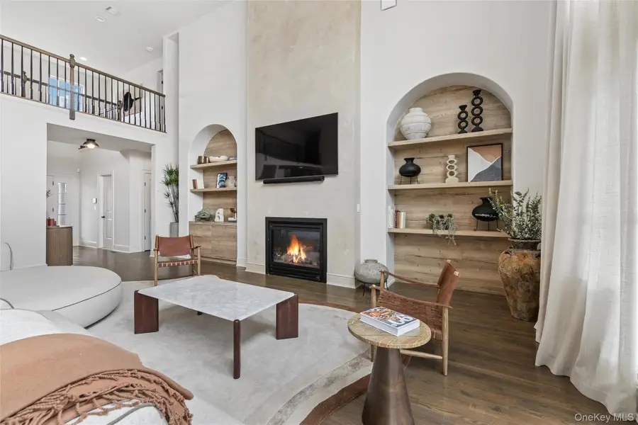 22 Summer Drive, Southampton, NY 11968 - #3