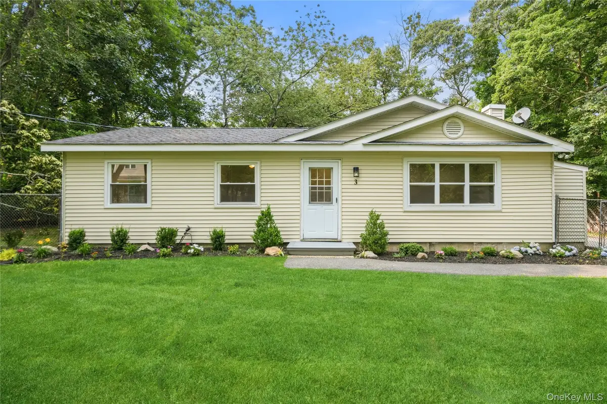 3 Aspen Road, Mastic Beach, NY 11951 - #1