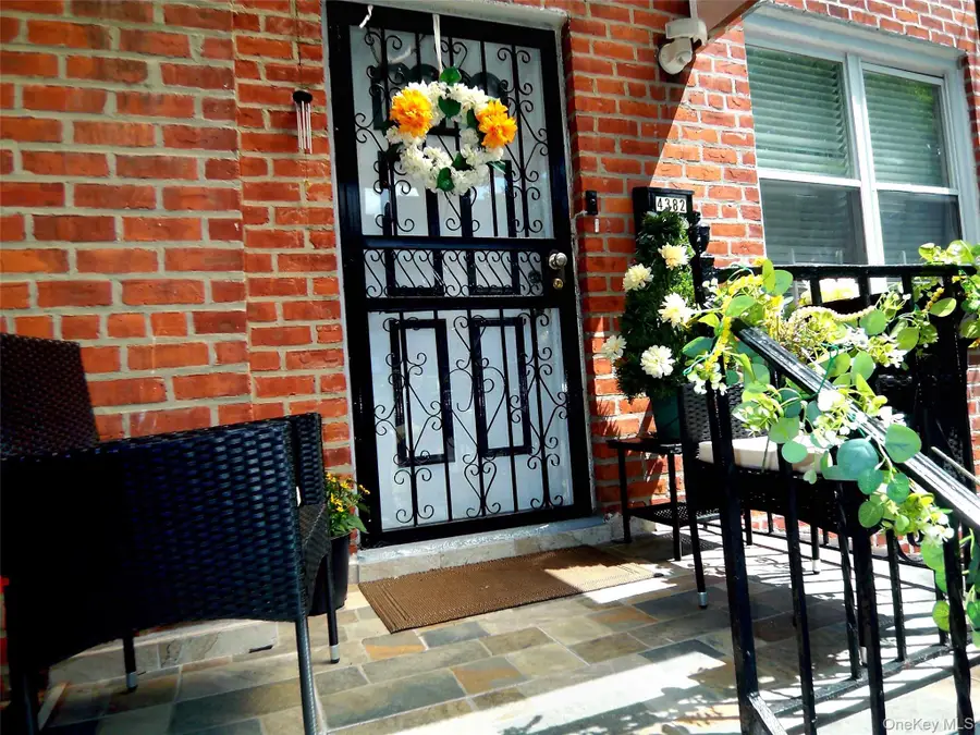 4382 Byron Avenue, Bronx, NY 10466 - #3
