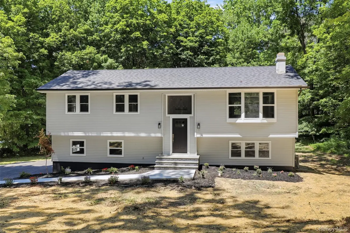 6 Vanessa Lane, Staatsburg, NY 12580 - #1