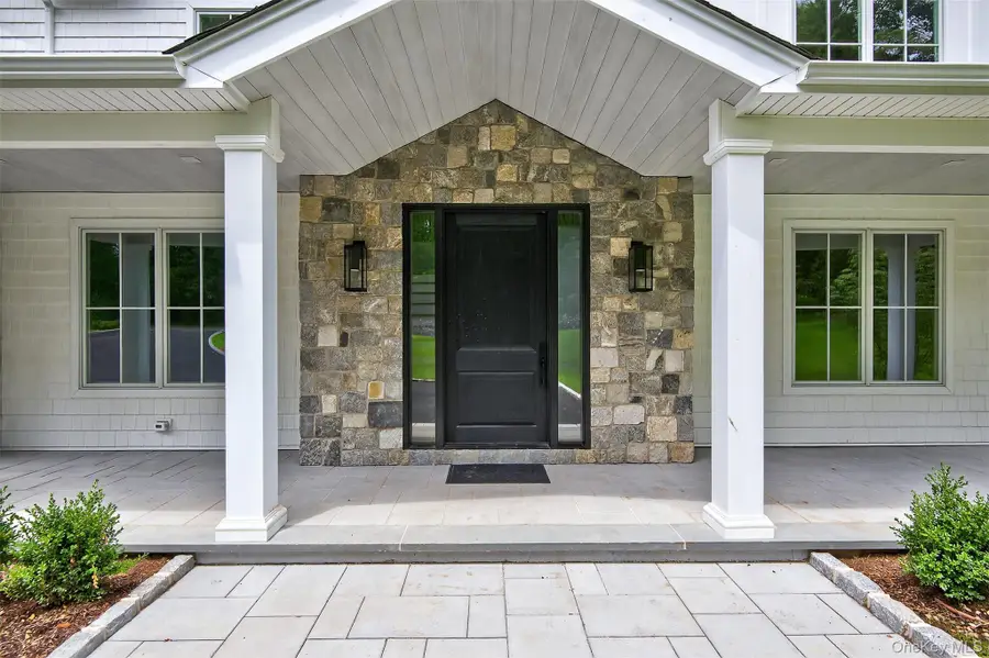 32 Pine Road, Syosset, NY 11791 - #3