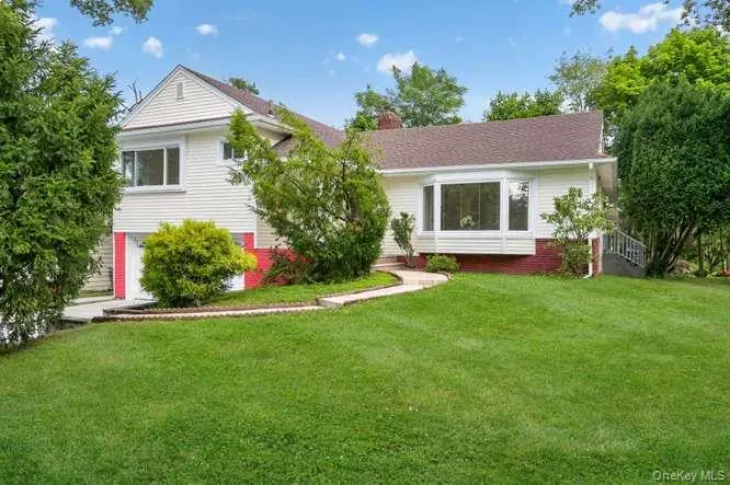 21 Oxford Boulevard, Great Neck, NY 11023 - #1