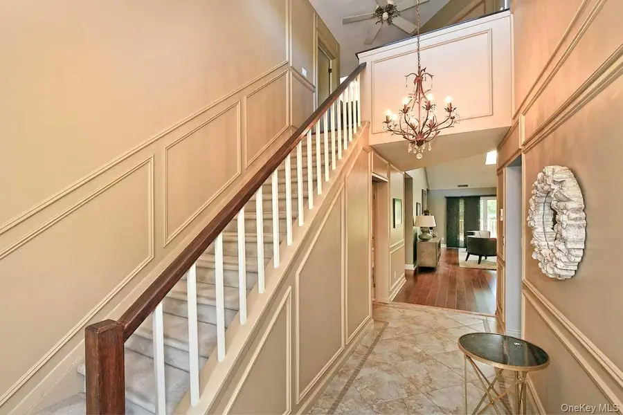 26 Mystic Circle #26, Bay Shore, NY 11706 - #3