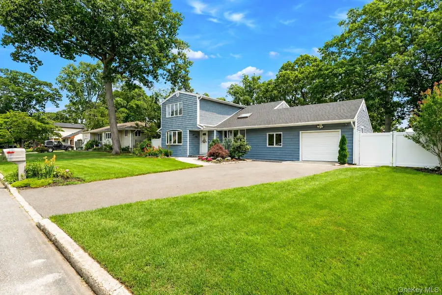 11 Mallard Avenue, Selden, NY 11784 - #2