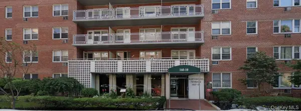 160-10 89th Avenue #9E, Jamaica, NY 11432
