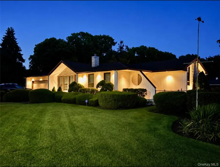 517 Ocean Avenue, Oakdale, NY 11769 - #3