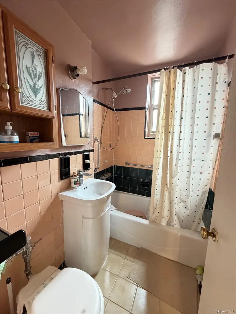 42-45 Kissena Boulevard #6B, Flushing, NY 11355 - #3