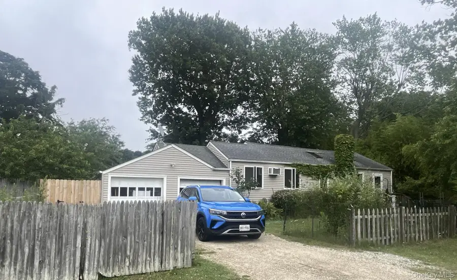 19 River Lane, Brookhaven, NY 11719 - #2