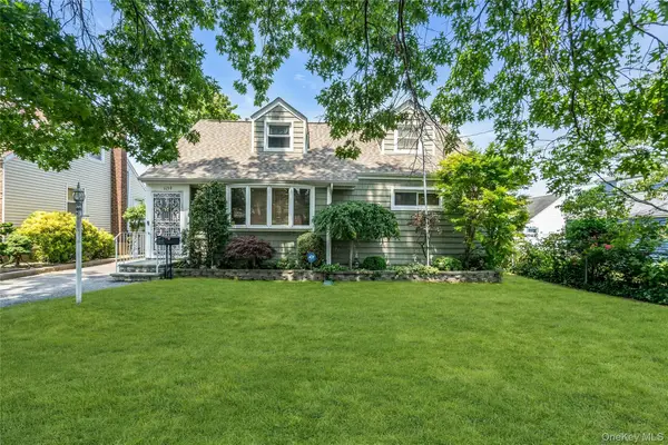 1159 Slabey Avenue, Valley Stream, NY 11580