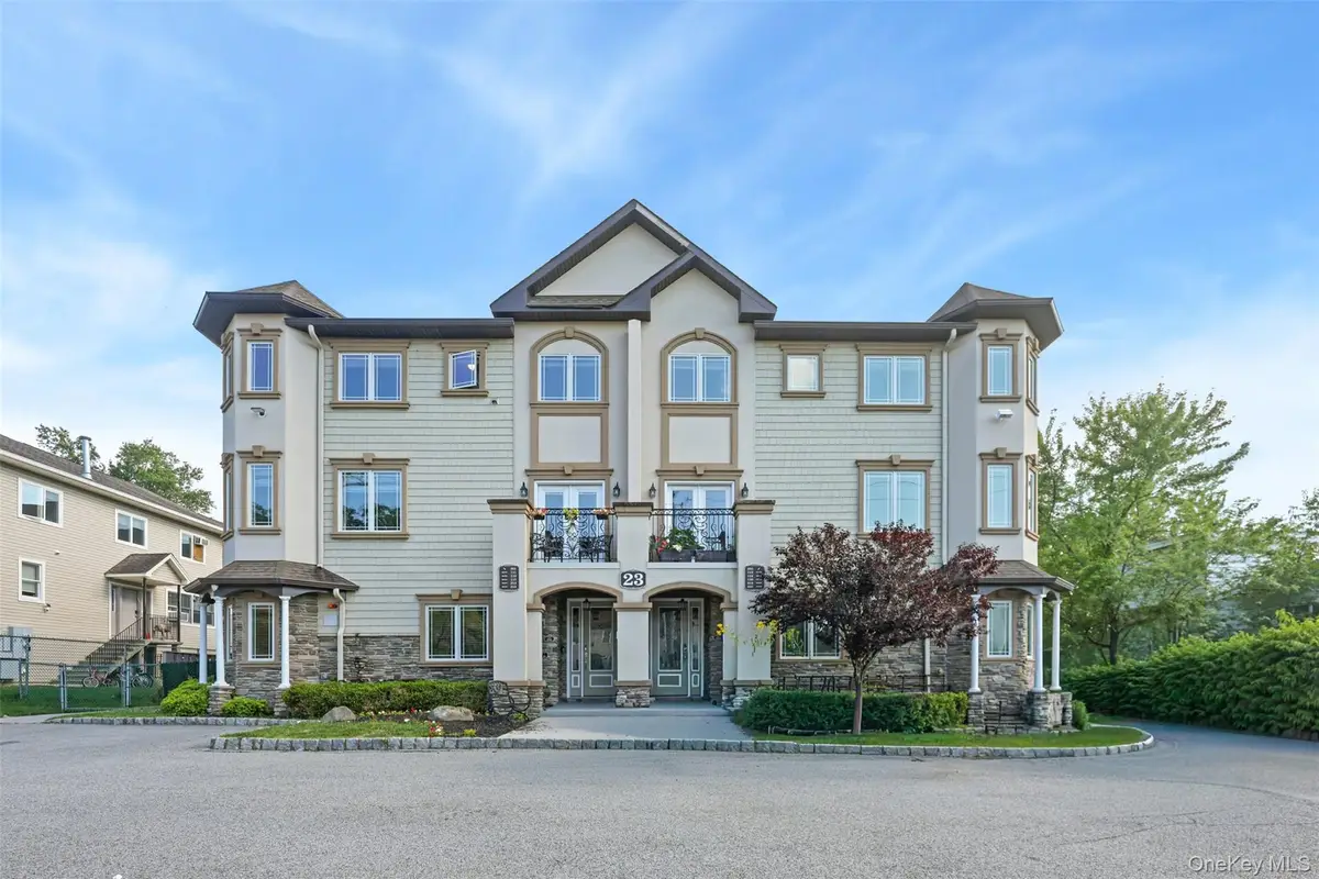 23 Calvert Drive #111, Monsey, NY 10952 - #1