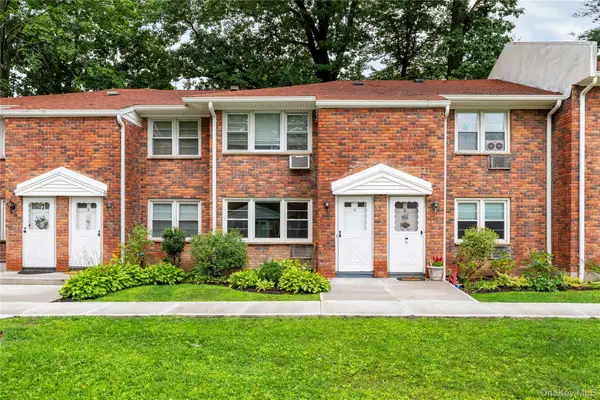 2710 South Road #B5, Poughkeepsie, NY 12601