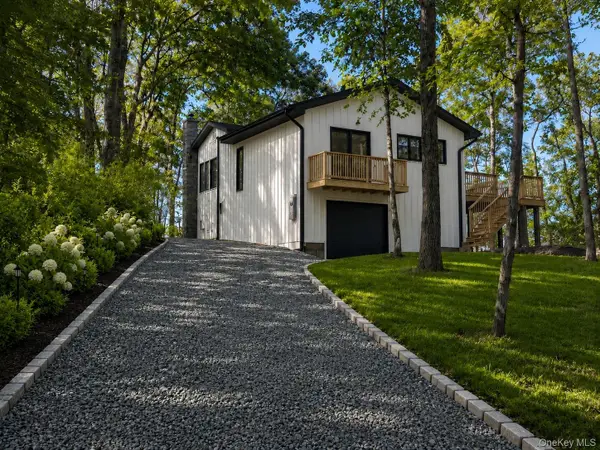 46 Red Cedar Point Road, Hampton Bays, NY 11946