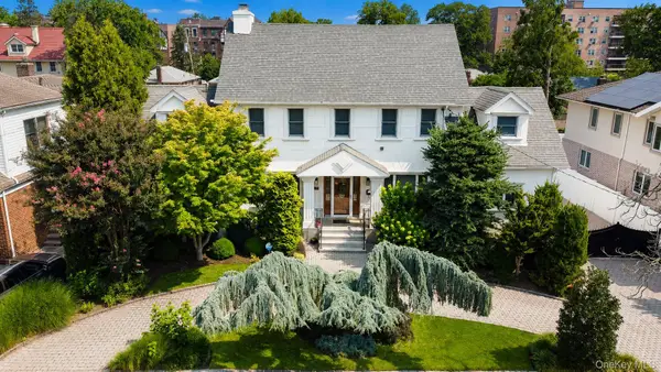 160-31 9th Avenue, Whitestone, NY 11357