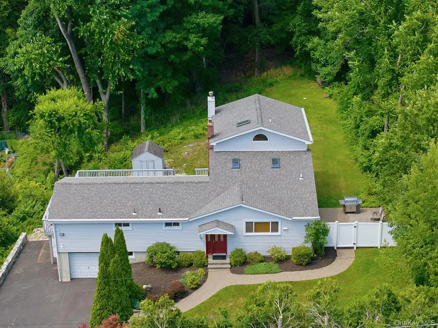 946 Barberry Road, Yorktown Heights, NY 10598 - #2