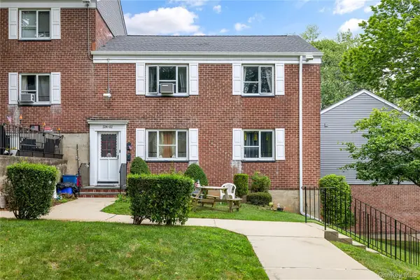 224-02 Stronghurst Avenue #208, Queens Village, NY 11427