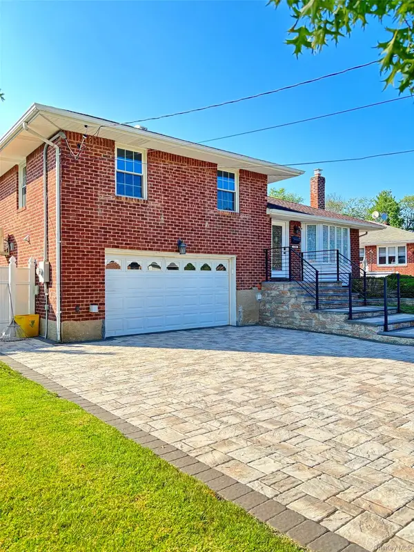 238 Jerome Street, Syosset, NY 11791