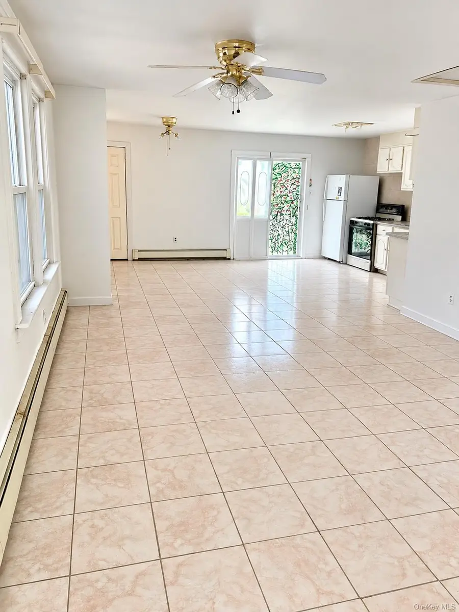 1519 Gillespie Avenue, Bronx, NY 10461 - #3