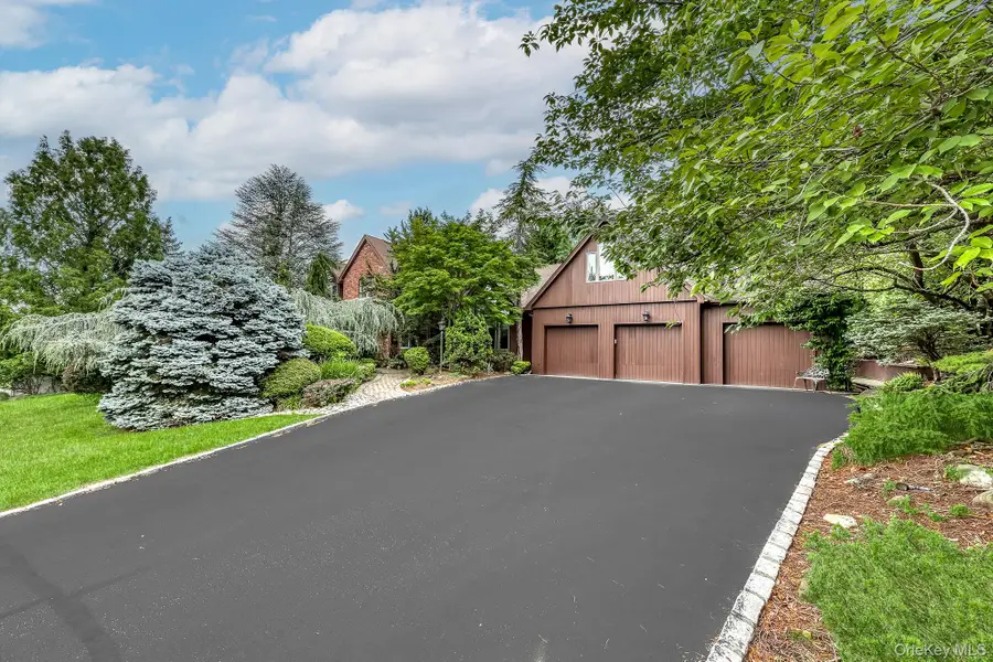 17 Snowdrop Drive, New City, NY 10956 - #3