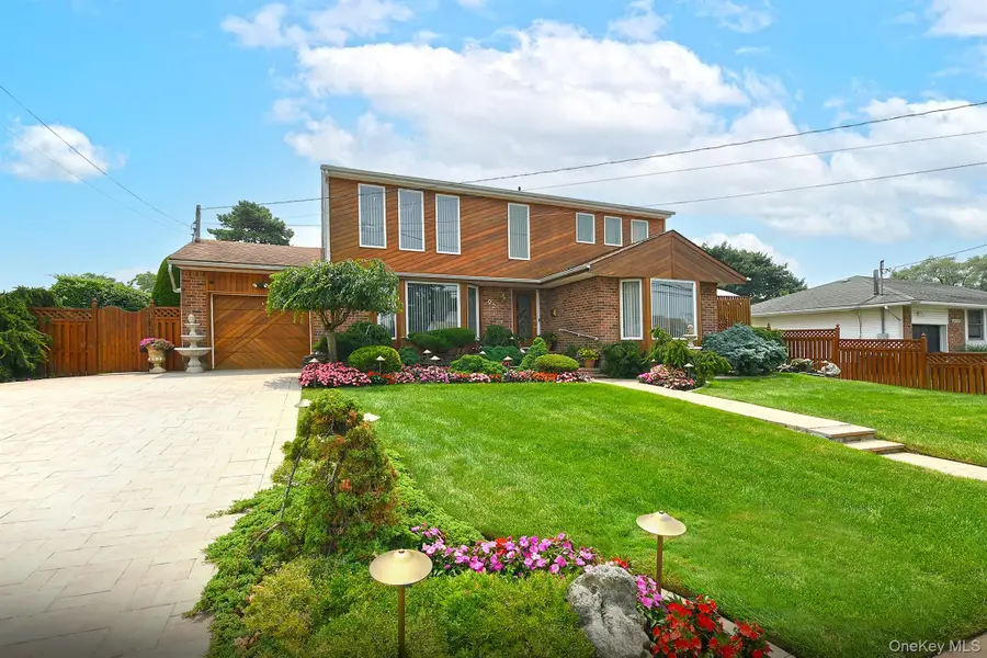 92 Bowling Lane, Deer Park, NY 11729 - #2