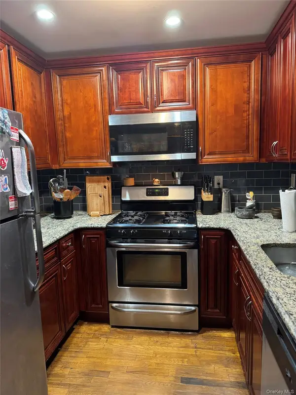 3705 Pratt Avenue #2C, Bronx, NY 10466