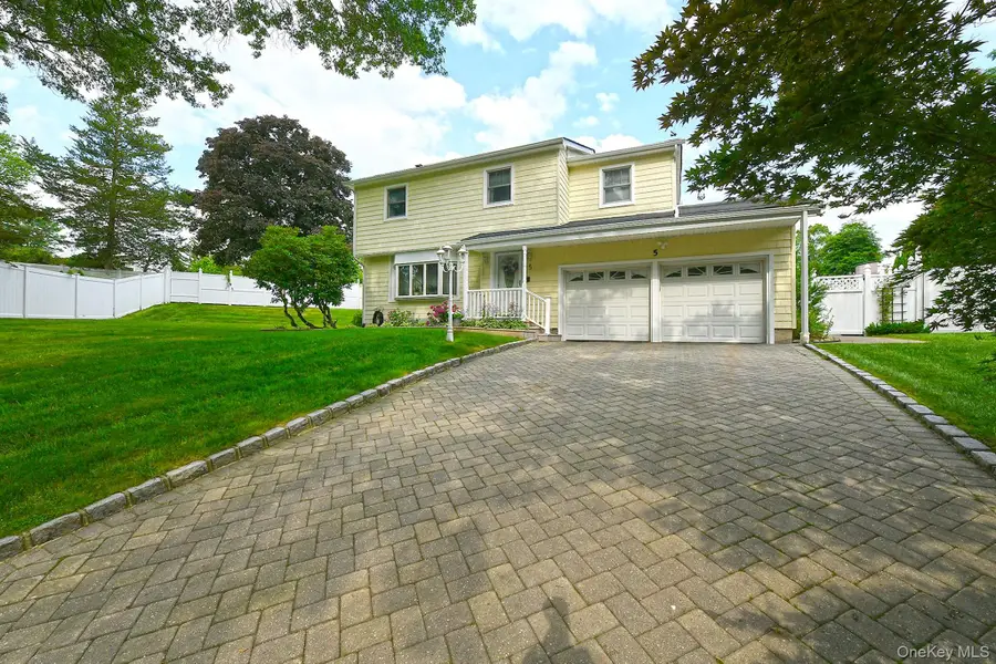 5 Trudy Court, Huntington Station, NY 11746 - #2