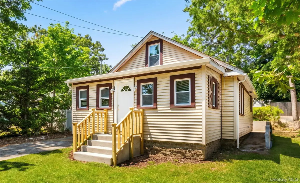 82 Adirondack Drive, Selden, NY 11784 - #1