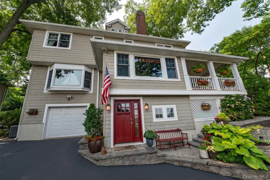 5 Harborview Lane, Huntington, NY 11743 - #2