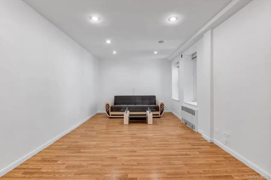 140-18 Burden Crescent #305, Briarwood, NY 11435 - #3