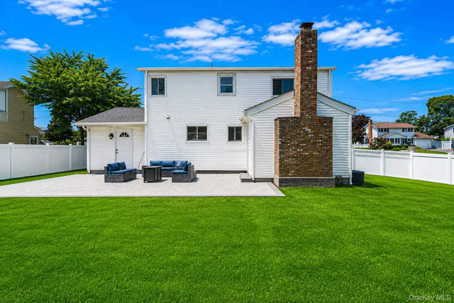 27 Galaxie Lane, Selden, NY 11784 - #3
