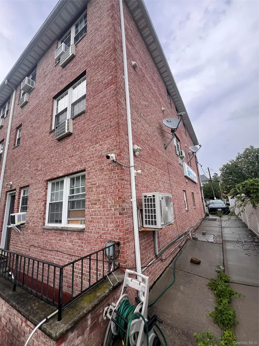 4324 215th Street, Bayside, NY 11361 - #2