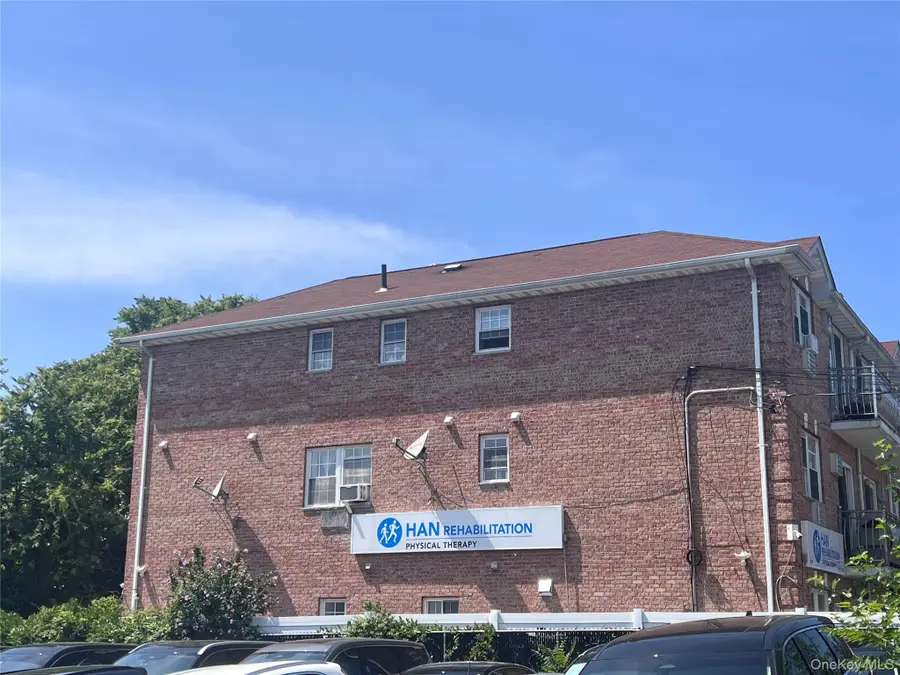 4324 215th Street, Bayside, NY 11361 - #3