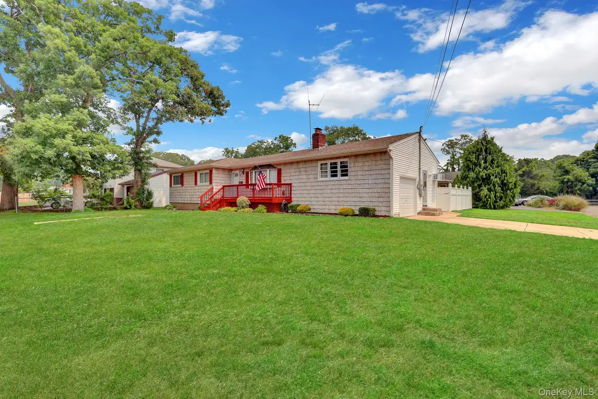 47 Whittier Avenue, North Babylon, NY 11703 - #1