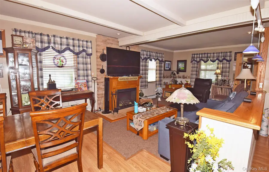 48 Barnyard Lane, Levittown, NY 11756 - #2