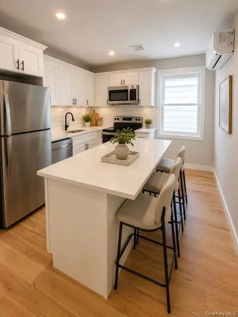 1810 Tomlinson Avenue, Bronx, NY 10461 - #3